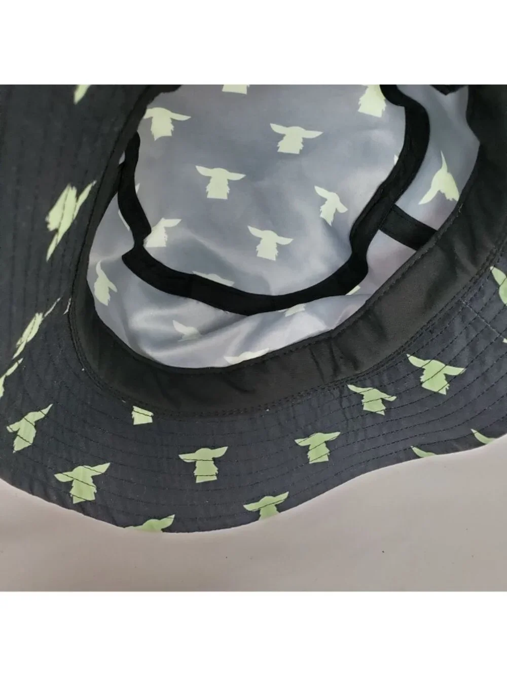 Grogu Star Wars The Mandalorian Disney Black Green Baby Yoda Bucket Hat NEW!!!